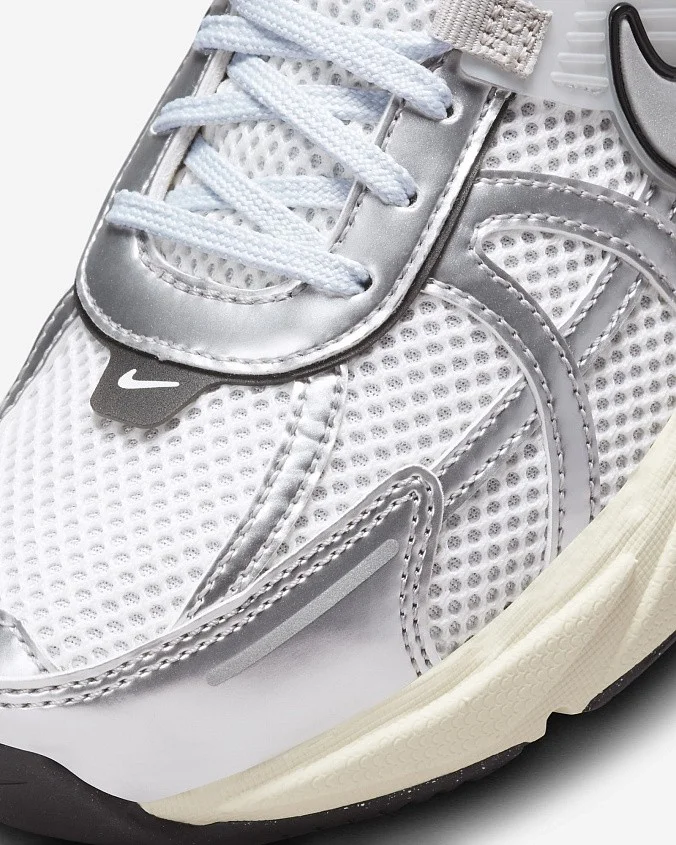 Кроссовки женские Nike V2K Run Summit White